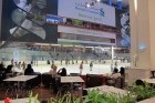 Ishockeybanen (!) inne på Dubai Mall